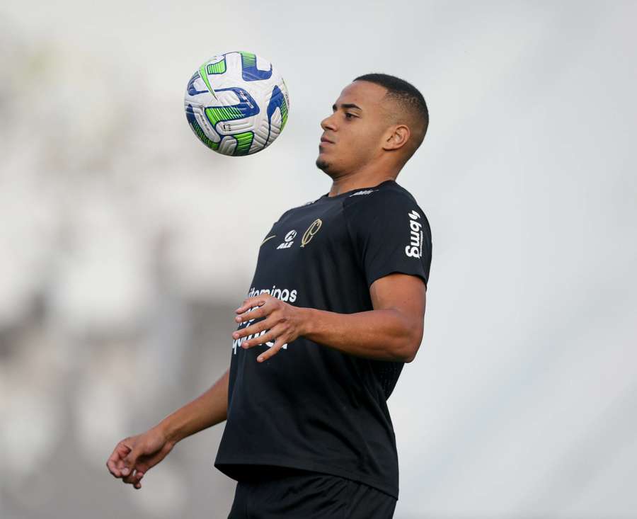 Murillo tem ido bem na zaga do Corinthians
