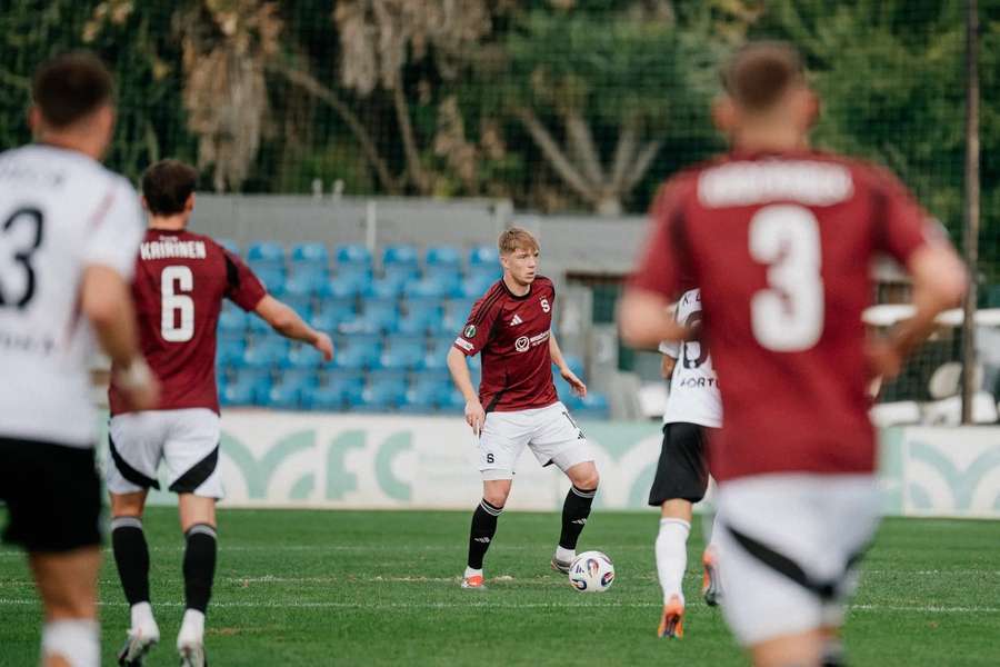 Obránce Adam Ševínský v přípravném utkání proti Legii Varšava Obránce Adam Ševínský v přípravném utkání proti Legii Varšava