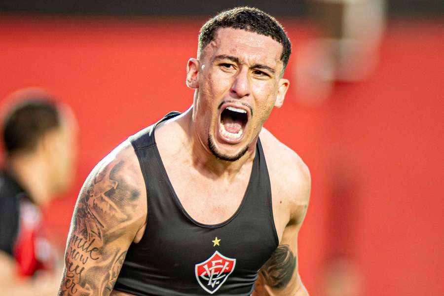 Baralhas fez cinco gols em 46 jogos pelo Vitória em 2025
