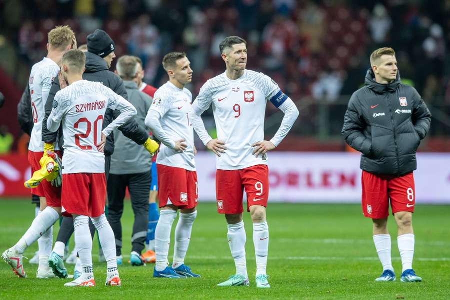 Polônia de Lewandowski vai disputar a repescagem da Eurocopa
