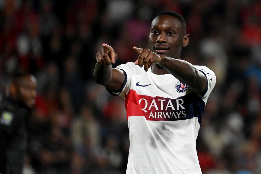 Kolo Muani celebrates his goal