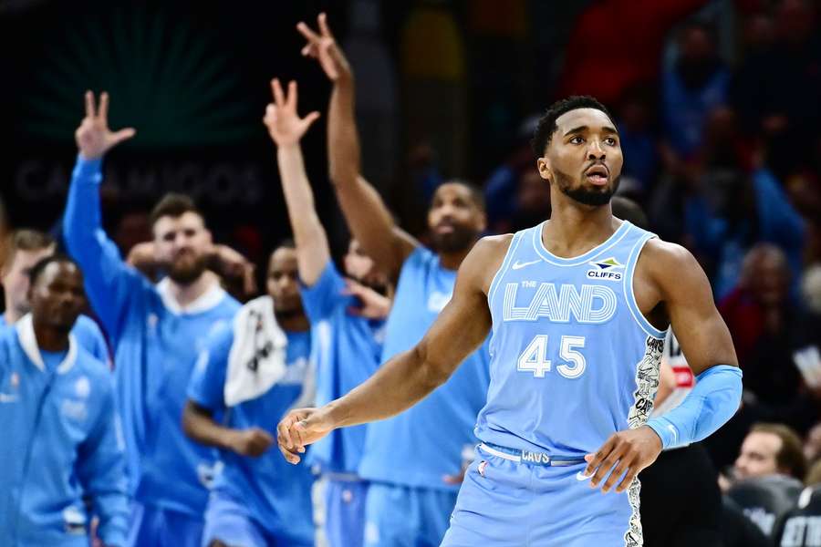 Cavaliers jako pierwsi w NBA awansowali do fazy play-off. W środę zanotowali 12. zwycięstwo z rzędu