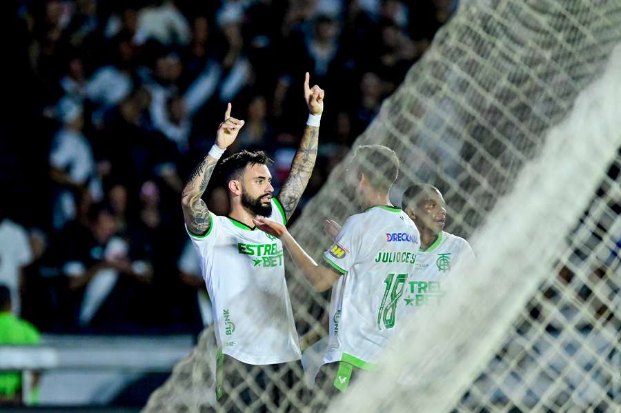 Mastriani fez o gol de empate do América em São Januário