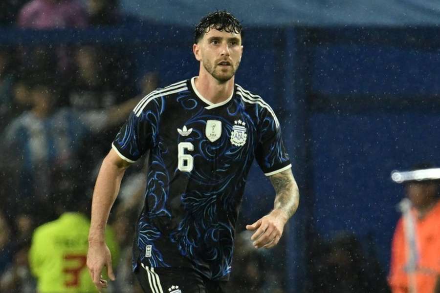 Senesi garante vaga de última hora na seleção da Argentina Senesi garante vaga de última hora na seleção da Argentina