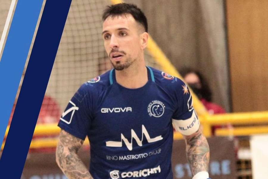 João Pinto em ação pelo Hockey Trissino