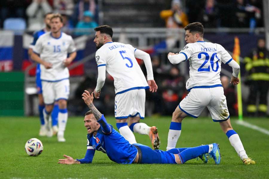 Haraslín smútil po prehre.