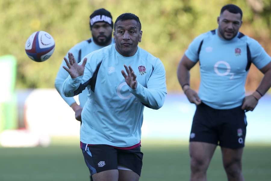 The last meeting between the teams came to be known by some England players as the 'Black Hole Game' 