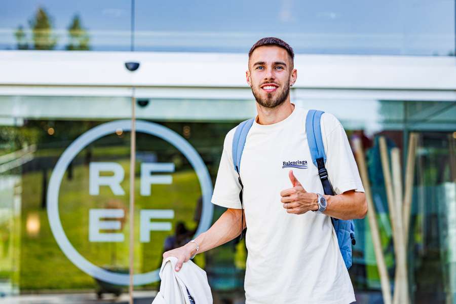 Óscar Mingueza, en su primera concentración con la selección española absoluta