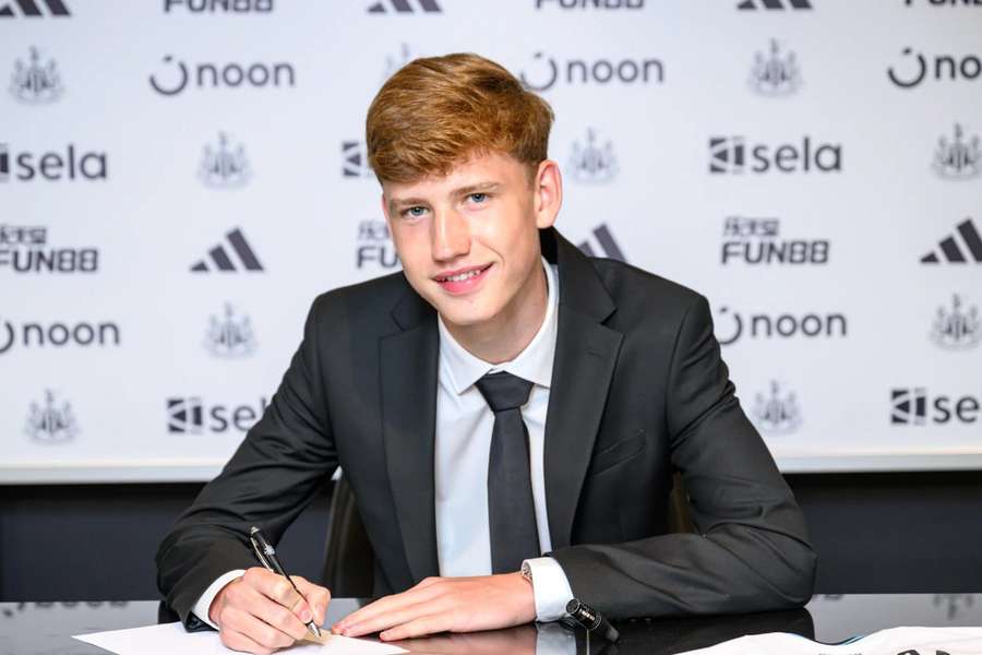 DONE DEAL: Newcastle raid Liverpool for top prospect Moore