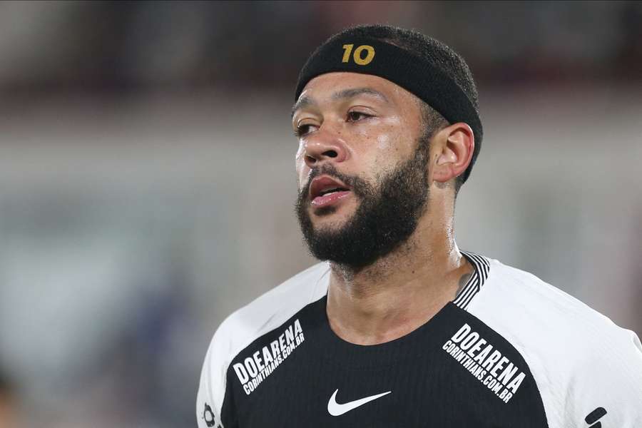 Memphis Depay ha recibido parte de lo que le adeuda Corinthians