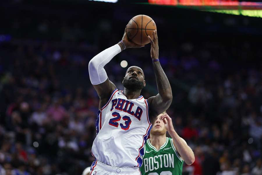 LeBron James decidiu mudar-se para os 76ers