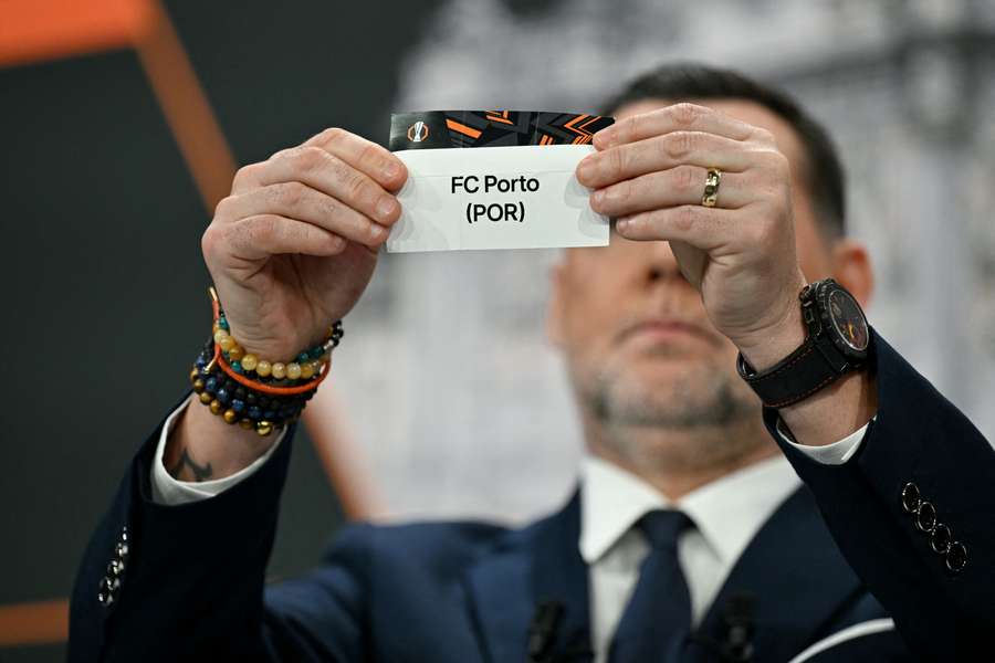 Poznaliśmy drabinkę Ligi Europy. Z kim zagrają reprezentanci Polski? Poznaliśmy drabinkę Ligi Europy. Z kim zagrają reprezentanci Polski?