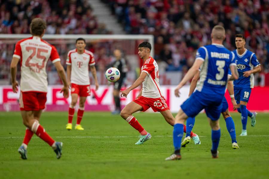 Aleksandar Pavlovic a semnat cu Bayern Munchen