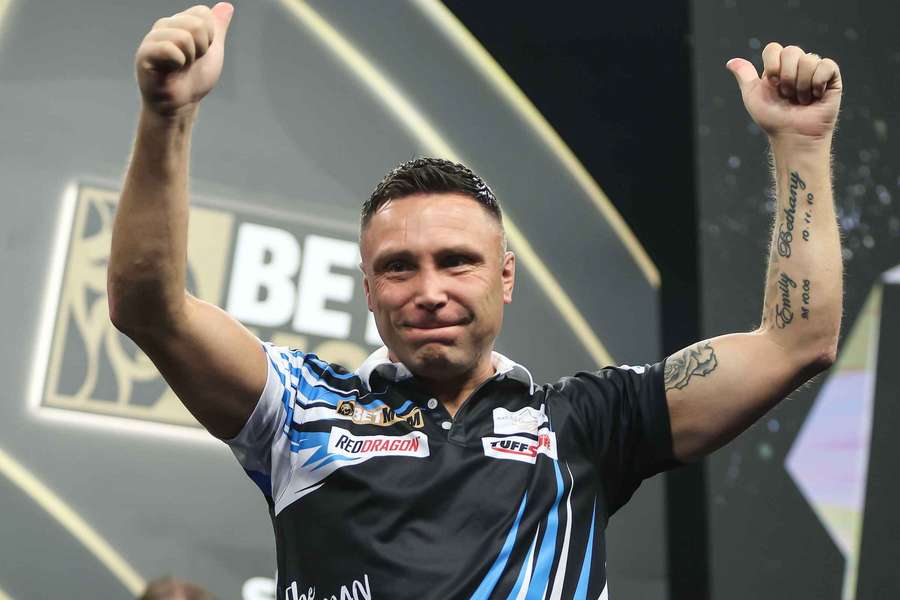 Gerwyn Price gewinnt Nacht 9.