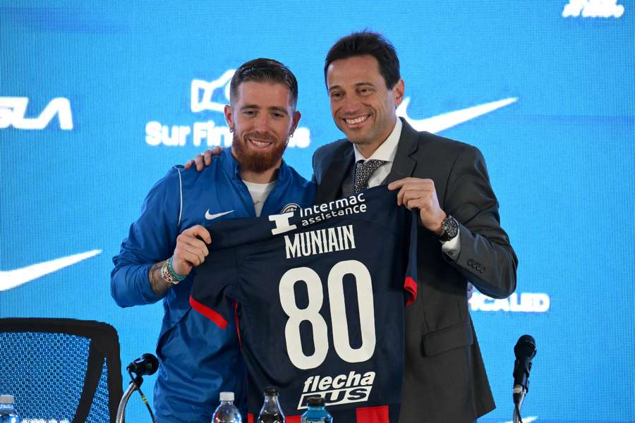 Muniain na sua apresentação no San Lorenzo