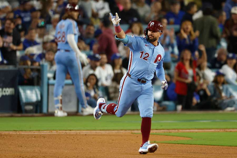 MLB Postseason Divisional Series Game 3 roundup MLB Postseason Divisional Series Game 3 roundup
