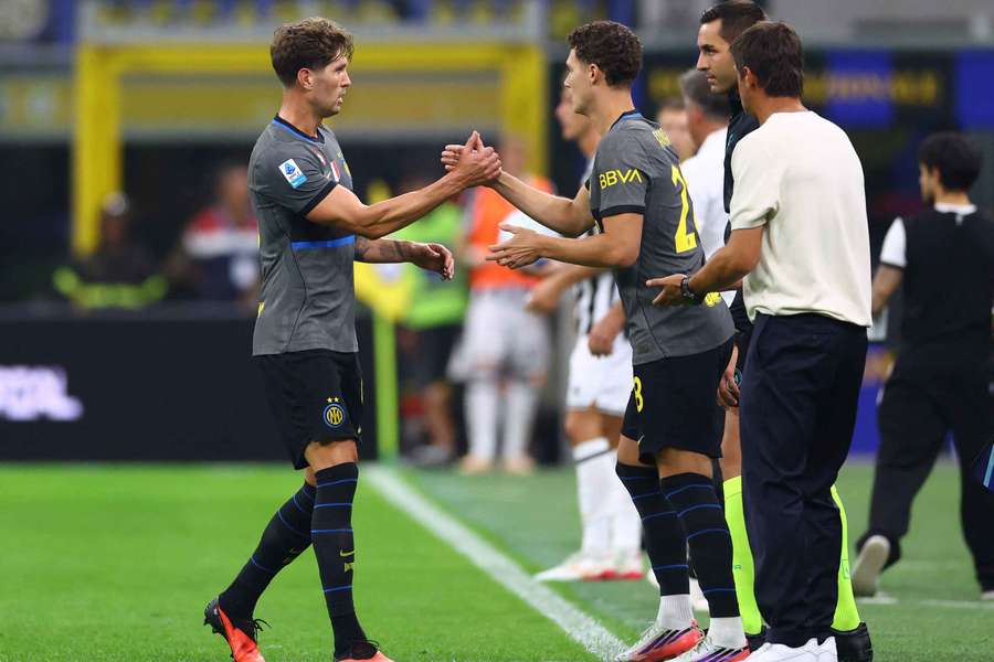 John Stones, înlocuit de Pavard în meciul cu Udinese John Stones, înlocuit de Pavard în meciul cu Udinese