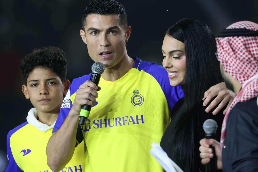 Cristiano Ronaldo e Lionel Messi podem se reencontrar na próxima quinta-feira (19)