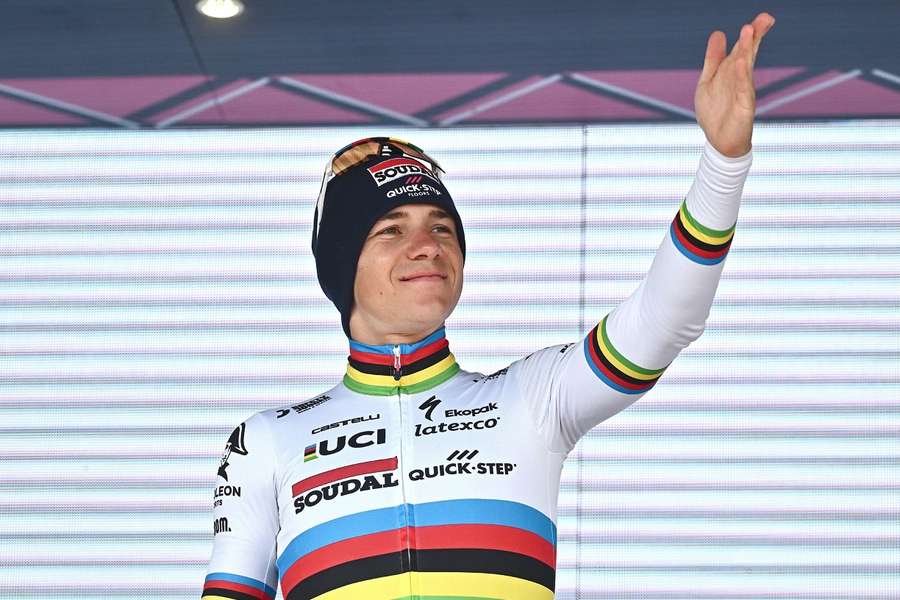 Remco Evenepoel staat zondag 11 juni aan de start in het Alpenland