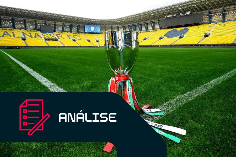 O troféu da Supertaça de Itália no Estádio Al-Awwal Park, em Riade, Arábia Saudita O troféu da Supertaça de Itália no Estádio Al-Awwal Park, em Riade, Arábia Saudita