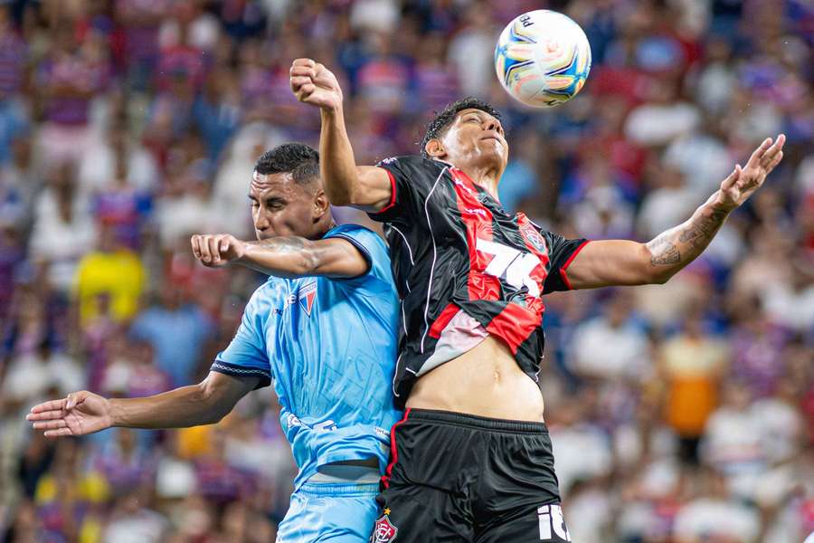 Vitória e Fortaleza decidem a Copa do Nordeste neste sábado (6)