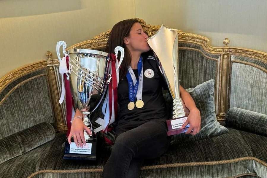 Mónica Mendes conquistou Taça e Campeonato ao serviço do Servette