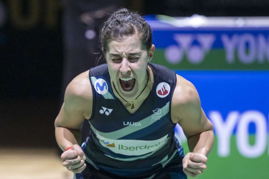 Carolina Marín celebra con su habitual grito el triunfo en la final del Abierto de Suiza