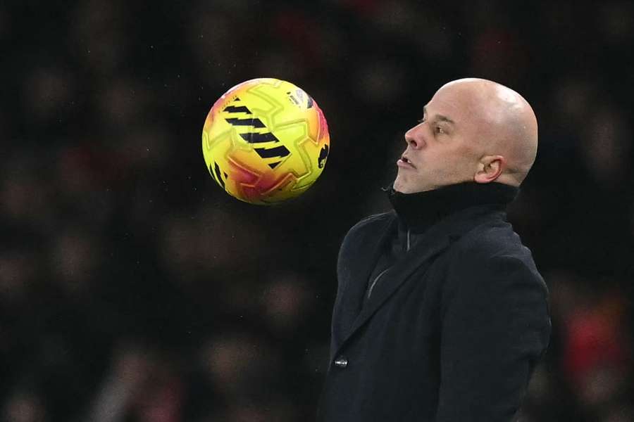 Arne Slot deve rodar seu elenco contra time da 3ª divisão Arne Slot deve rodar seu elenco contra time da 3ª divisão