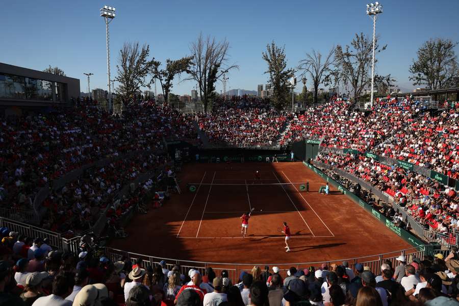 El estadio Nacional de Santiago de Chile, lleno para la eliminatoria de la Copa Davis