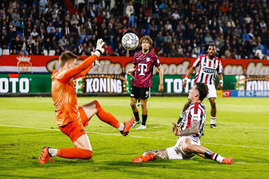 Vorig seizoen won Willem II de thuiswedstrijd tegen Jong Utrecht met 3-0, onder andere door een doelpunt van Jizz Hornkamp op 11 mei