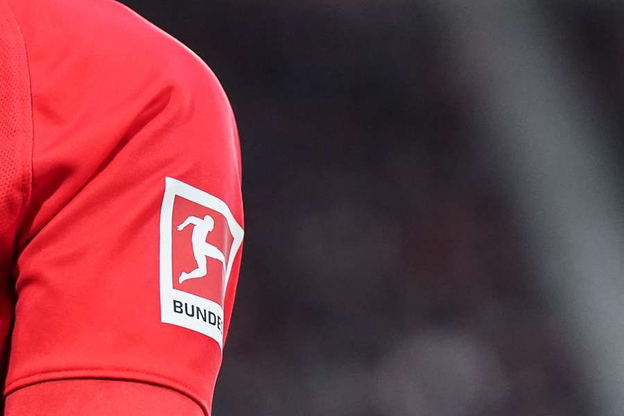 Bundesliga-Logo auf dem Ärmel eines Freiburg-Spielers Bundesliga-Logo auf dem Ärmel eines Freiburg-Spielers
