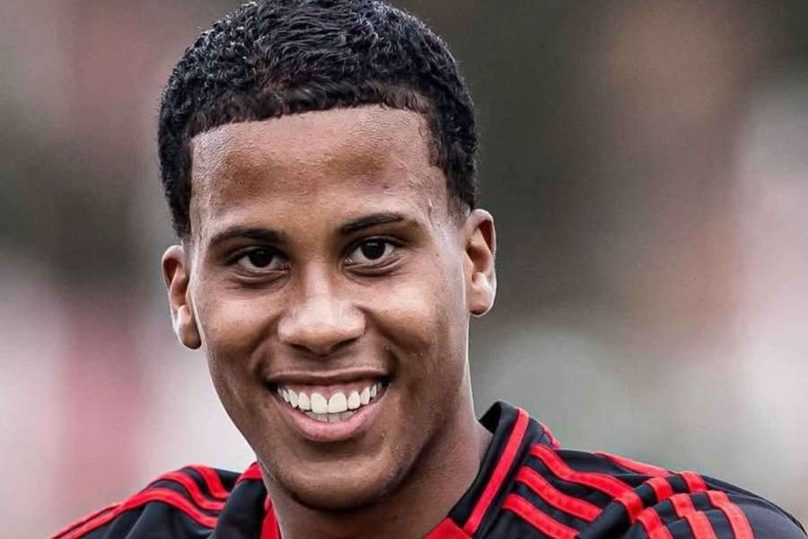 Alan Santos ao serviço do Flamengo Alan Santos ao serviço do Flamengo