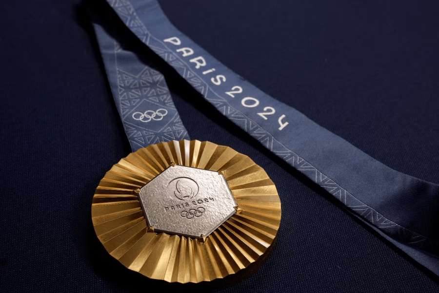 Zlatá medaila, ktorú dostanú víťazi svojich disciplín.