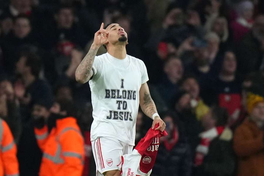 Gabriel Jesus celebra gol em Arsenal 4x1 Aston Villa Gabriel Jesus celebra gol em Arsenal 4x1 Aston Villa