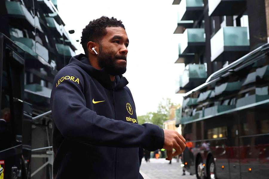 James is set for a spell on the sidelines James is set for a spell on the sidelines