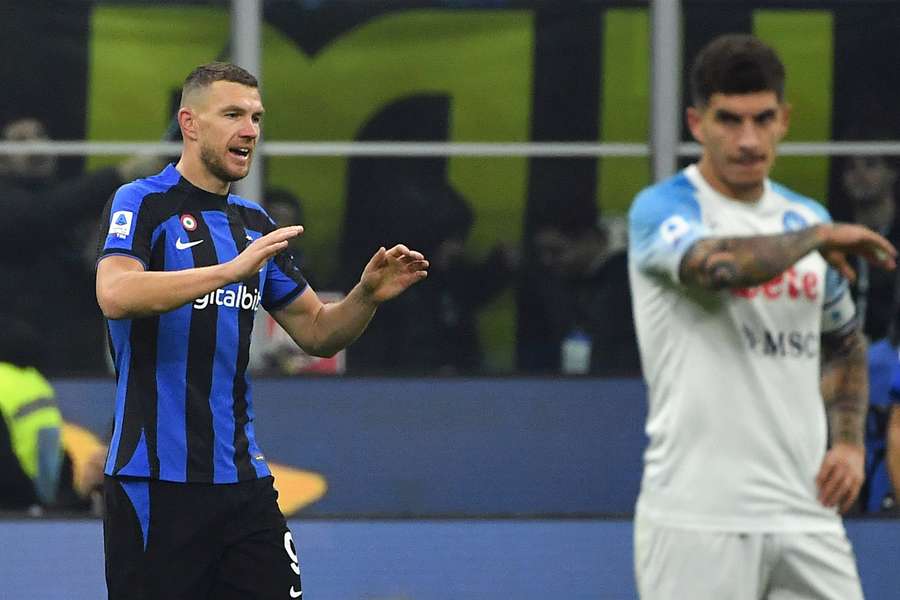 Dzeko, clave para que el Inter venciera al Nápoles