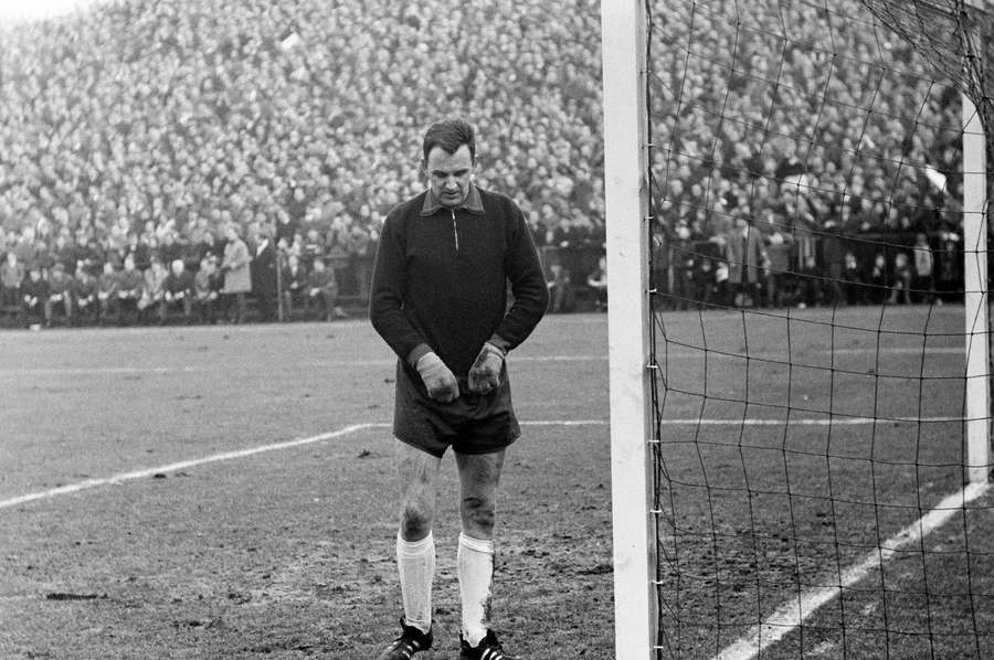 Schnoor hat über 500 Pflichtspiele für den HSV bestritten