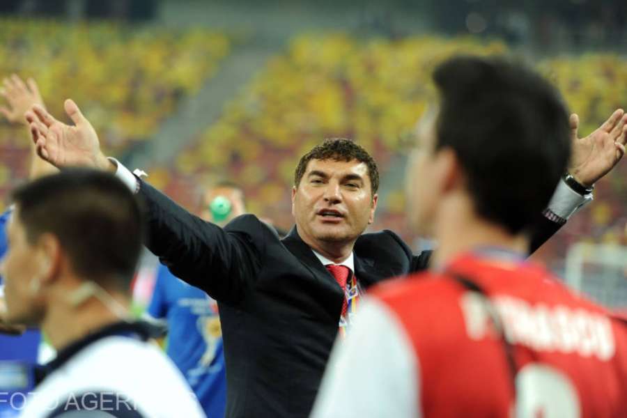 Cristi Borcea sărbătorește câștigarea Cupei României cu Dinamo în 2012