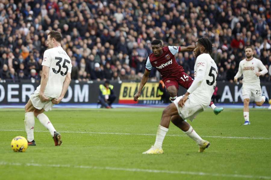 Mohammed Kudus, del West Ham United, marca su segundo gol