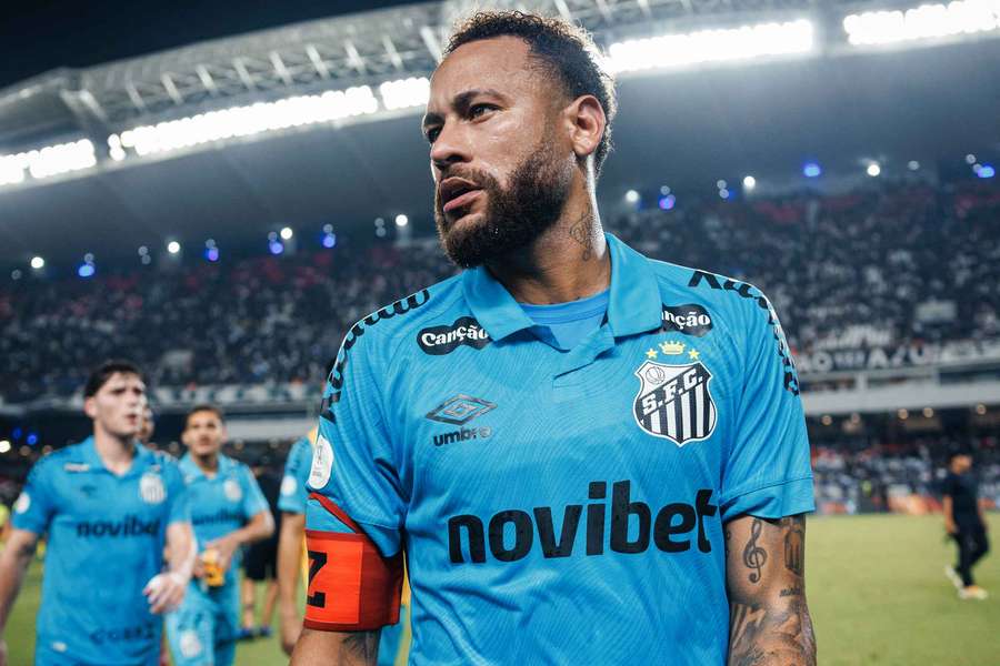 Neymar se envolveu em uma grande confusão em Belém Neymar se envolveu em uma grande confusão em Belém