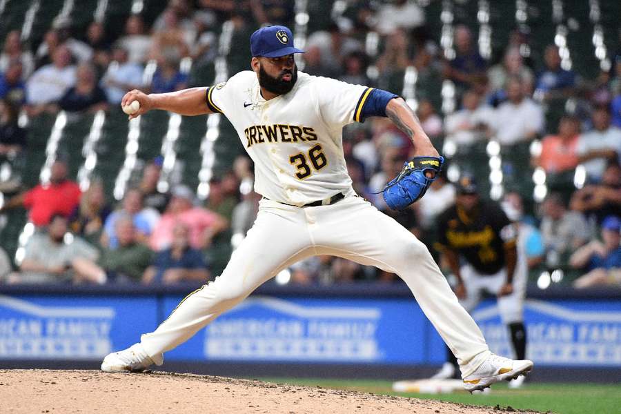 Mejia delivering a pitch against the Pittsburgh Pirates