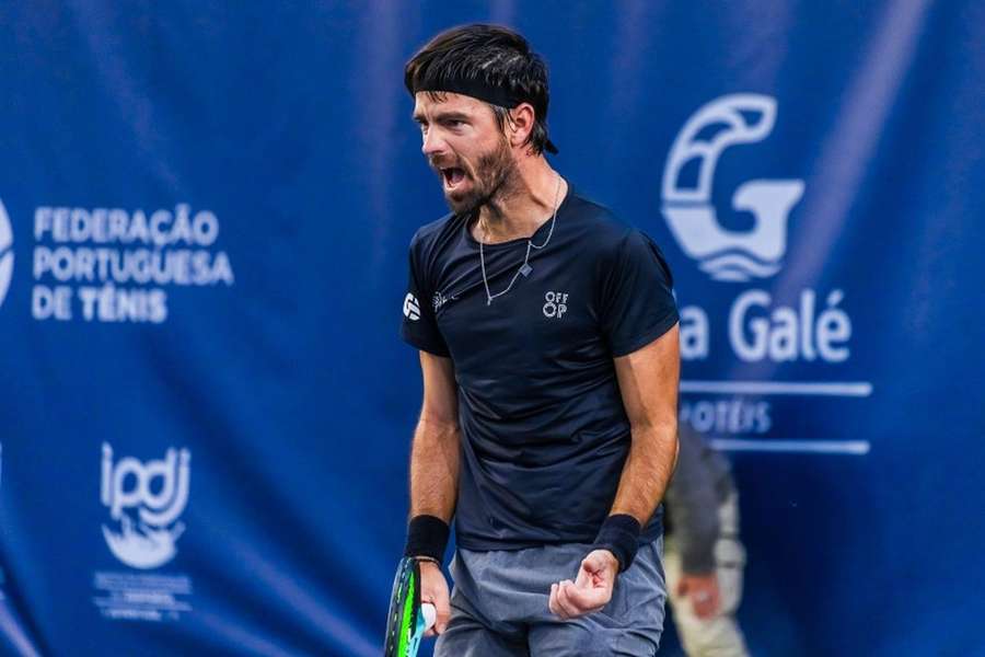 Gastão Elias eliminado pelo chileno Cristian Garín Gastão Elias eliminado pelo chileno Cristian Garín