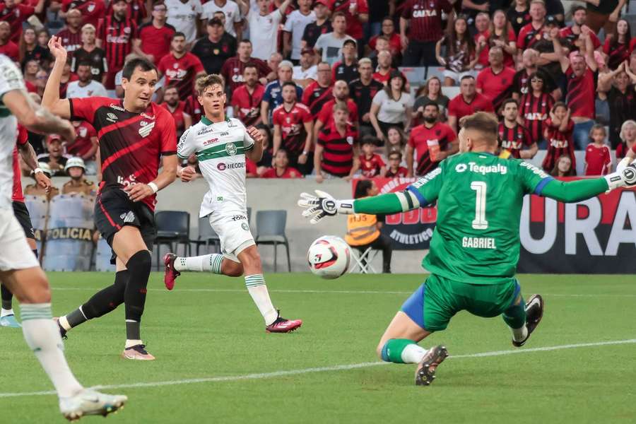 Athletico e Coritiba empataram no Campeonato Paranaense