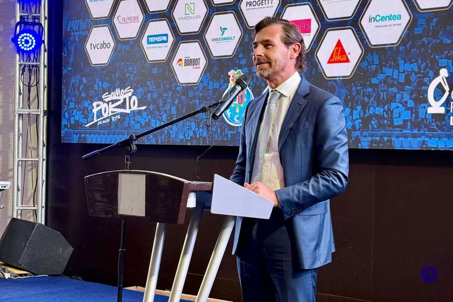 André Villas-Boas foi questionado pelos sócios na Assembleia-Geral
