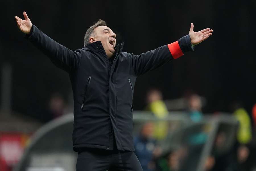 Carvalhal queria mais golos