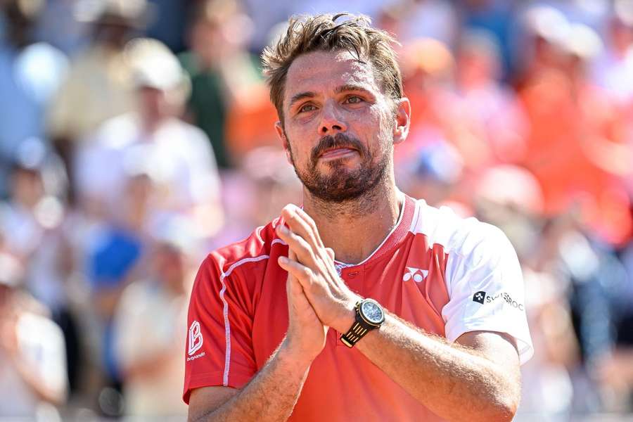 Wawrinka zavesí raketu na klinec.