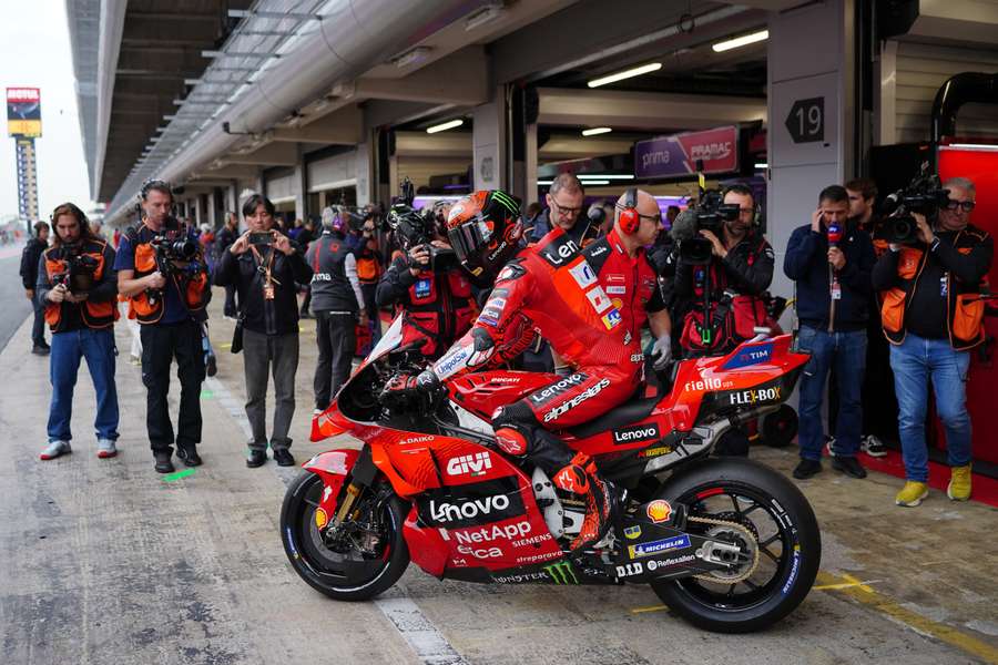 Pecco Bagnaia mais rápido na segunda sessão de treinos livres