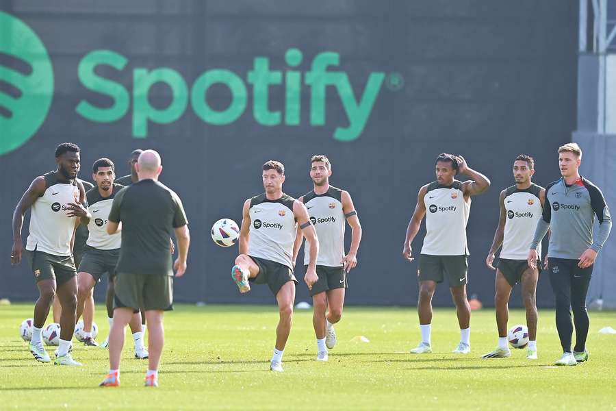 Robert Lewandowski og Co. får alligevel ikke mulighed for at teste sig selv mod Juventus. Robert Lewandowski og Co. får alligevel ikke mulighed for at teste sig selv mod Juventus.