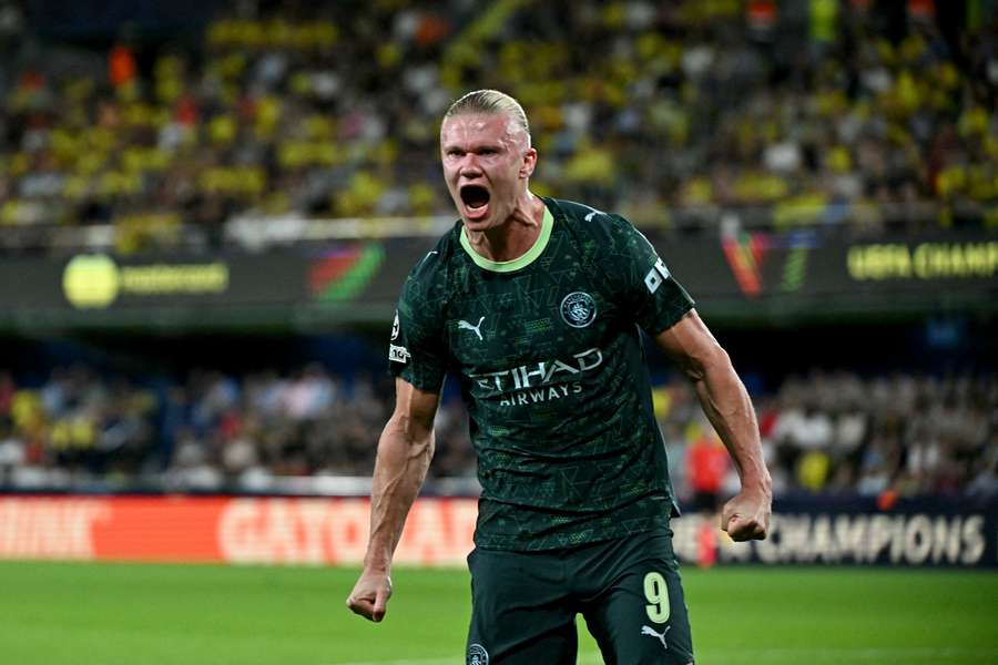 Manchester City play Borussia Dortmund, with both teams unbeaten in this season's Champions League so far Manchester City play Borussia Dortmund, with both teams unbeaten in this season's Champions League so far