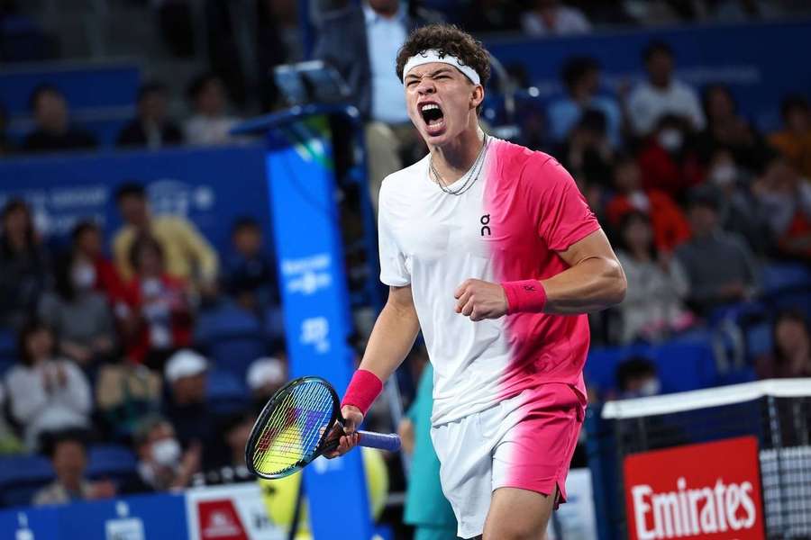 Amerikansk servekanon i storform vinder første ATP titel i Tokyo Amerikansk servekanon i storform vinder første ATP titel i Tokyo